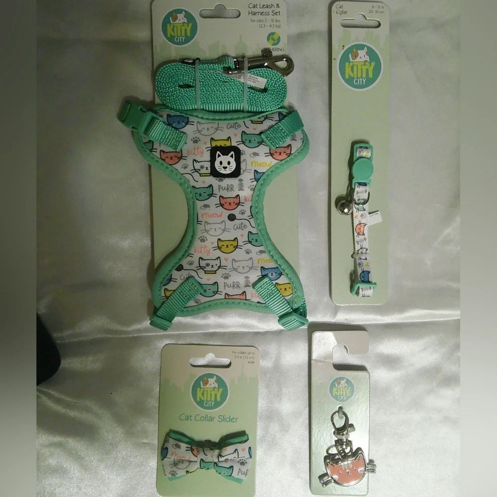 Kitty City Green Cat Face Print Harness/Leash Set, Collar, Bow Tie, Charm